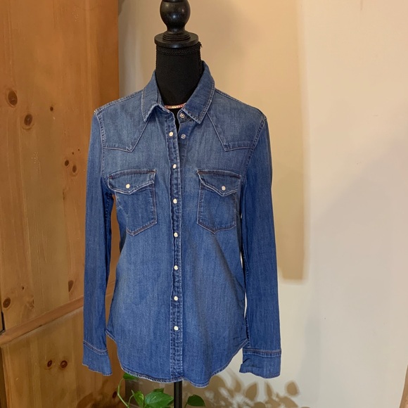 🌹 ZARA WOMENS PREMIUM EDITION COLLECTION Denim Button-Up Shirt - Picture 1 of 9